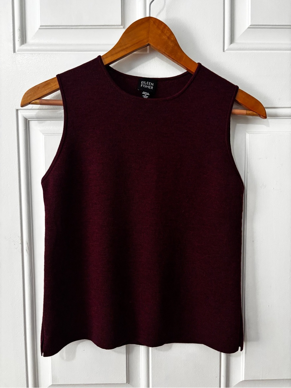 Eileen Fisher sweater tank burgundy sleeveless knit XS layer fall quiet luxury